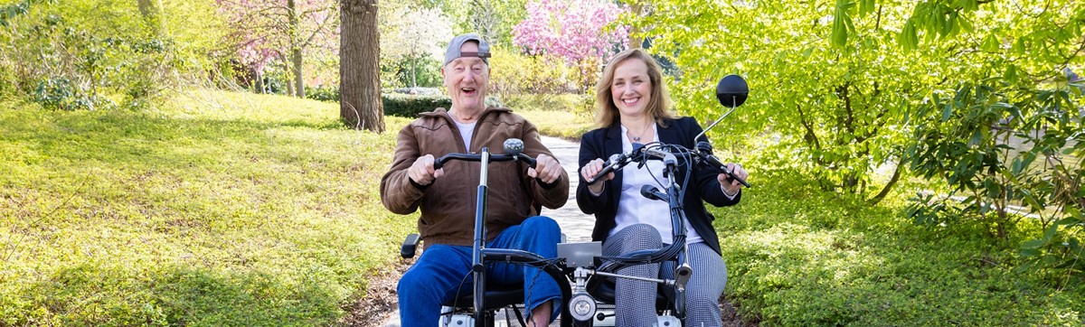 Woonlocatie Gasthuis Duofiets Bewoner En Medewerker